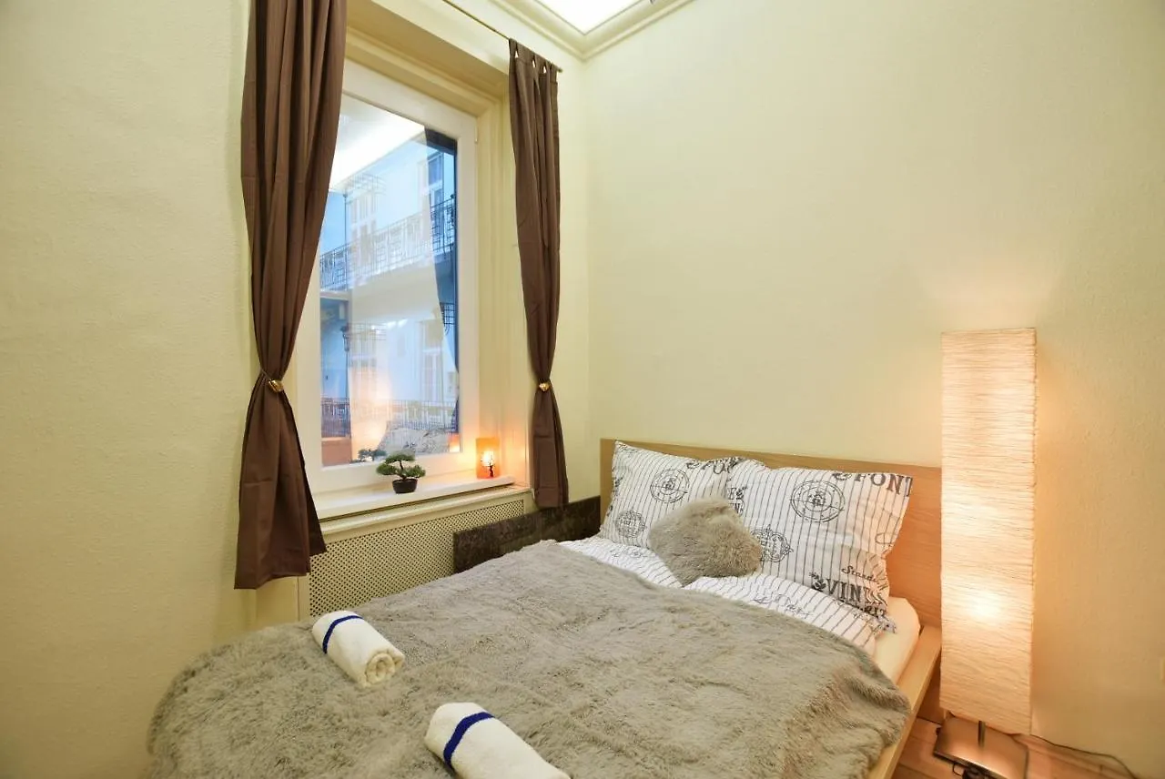 Ultra Central Apartment At Synagogue Budapest Hungary