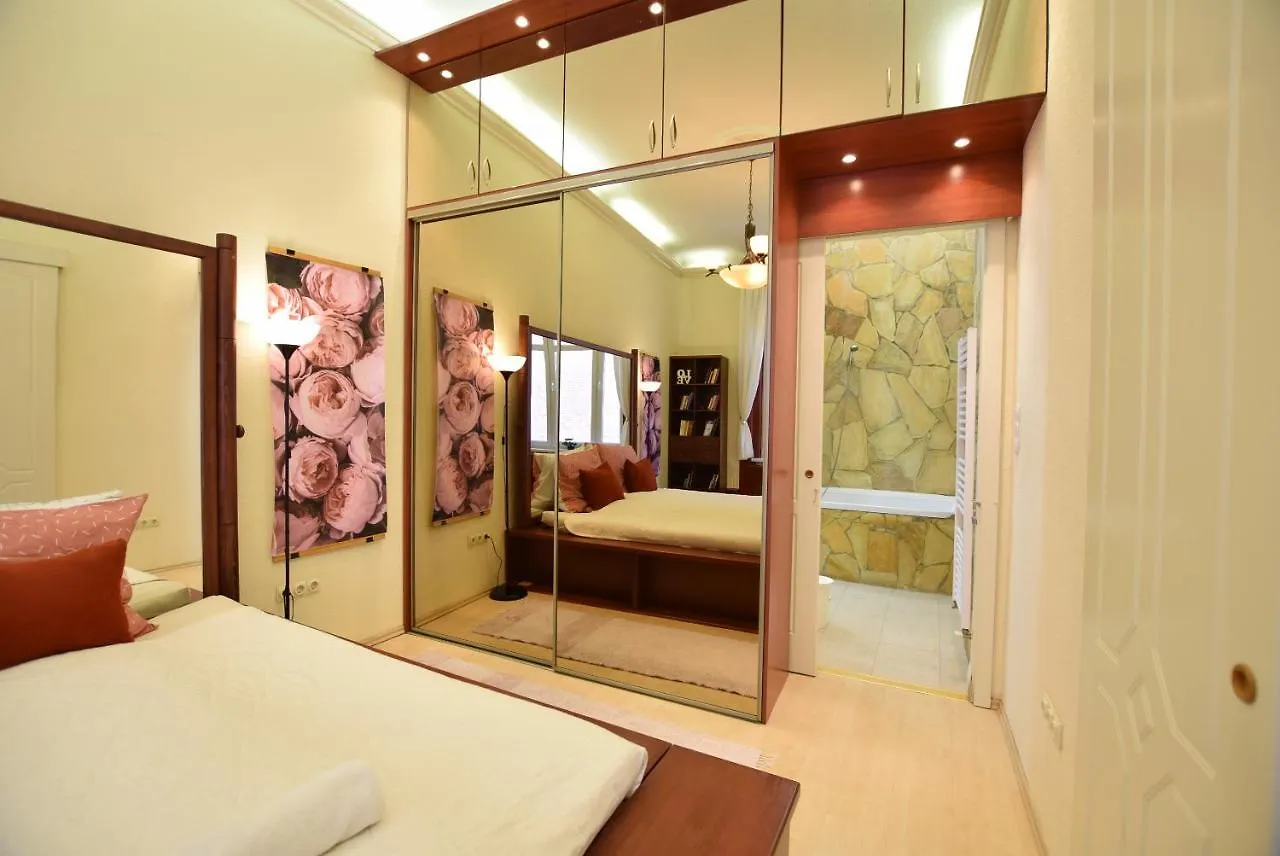 Ultra Central Apartment At Synagogue Budapest